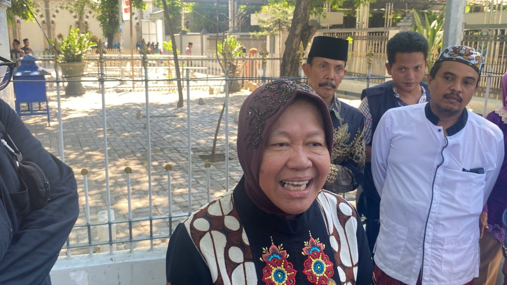 Risma Irit Bicara saat Ditanya Soal Dirinya Belum Mundur Sebagai&nbsp;Mensos