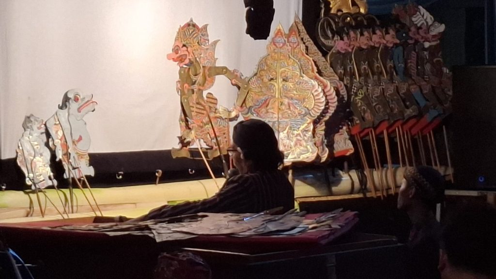 Pentas Wayang Mengobati Kerinduan: Sudjiwo Tejo Hadirkan Alap-Alap&nbsp;Surtikanti!